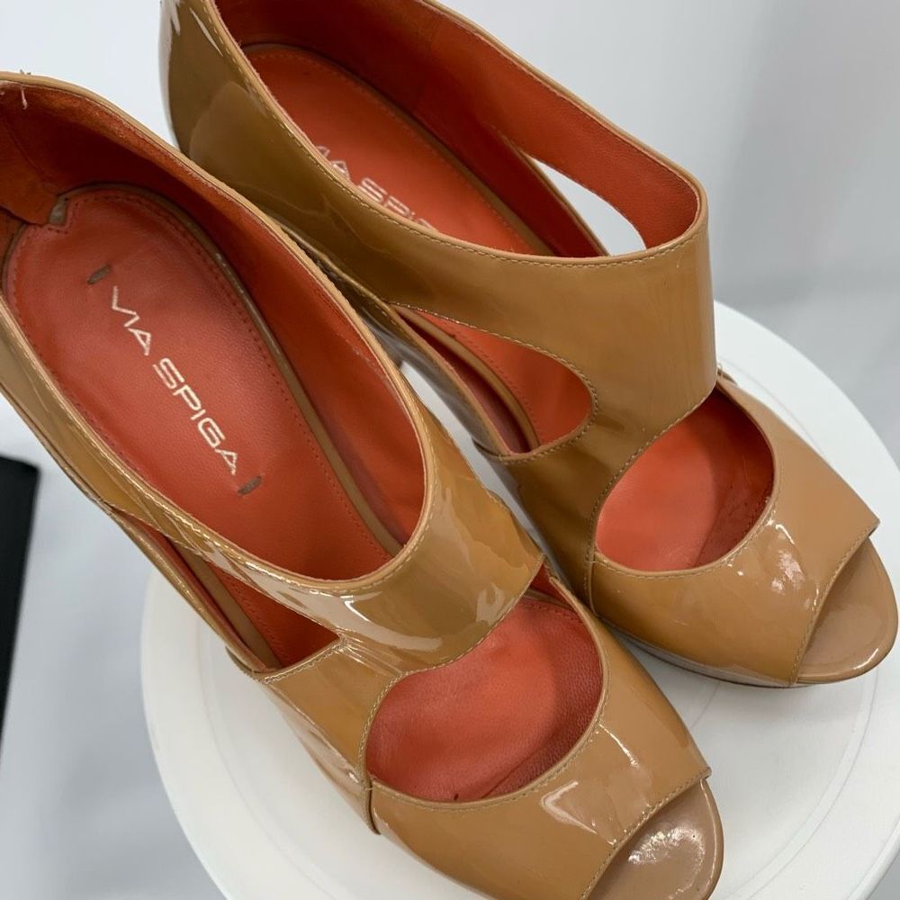VIA SPIGA beige high heel platform shoes patent leather sz 9.5 - Picture 4 of 9